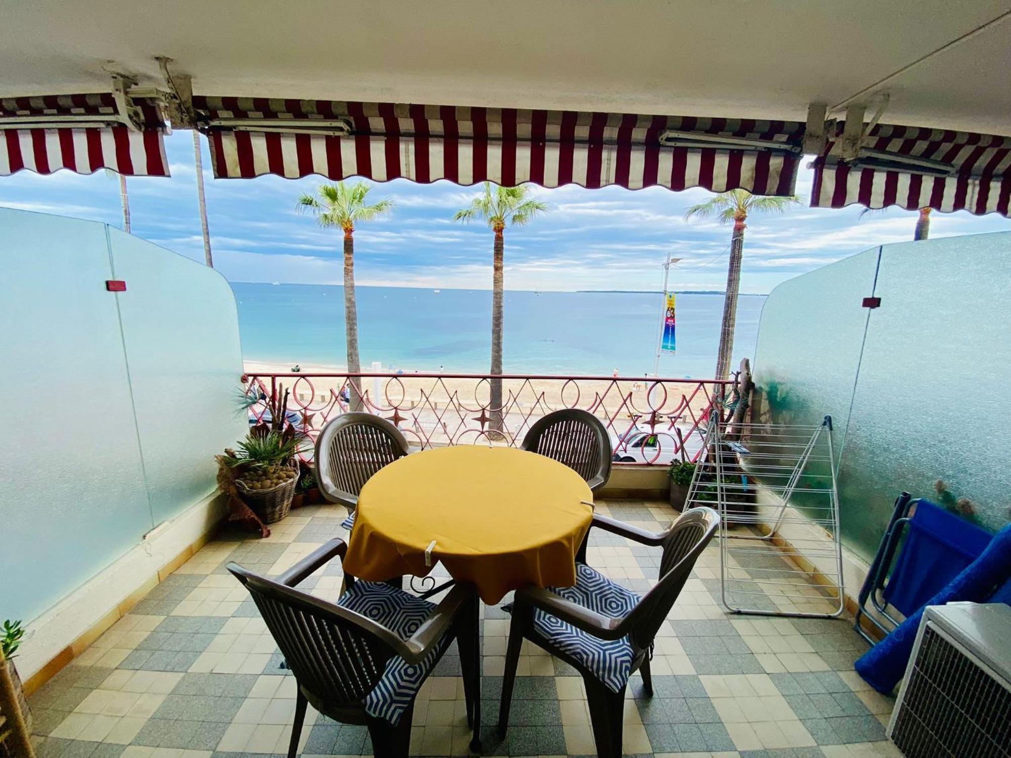 Apartmán Constellation Juan-les-Pins Exteriér fotografie